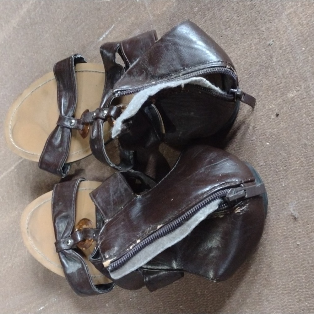 Shoes - Picture 3 of 3